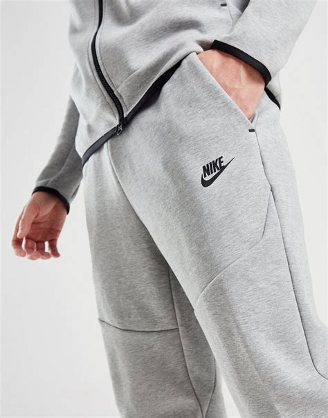 nike jogginghose grau breit herren|Graue Nike Jogginghosen für Sport & Freizeit .